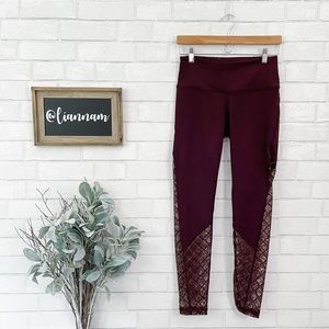 VICTORIA’S SECRET Victoria Sport Maroon & Gold Knockout Tight Leggings